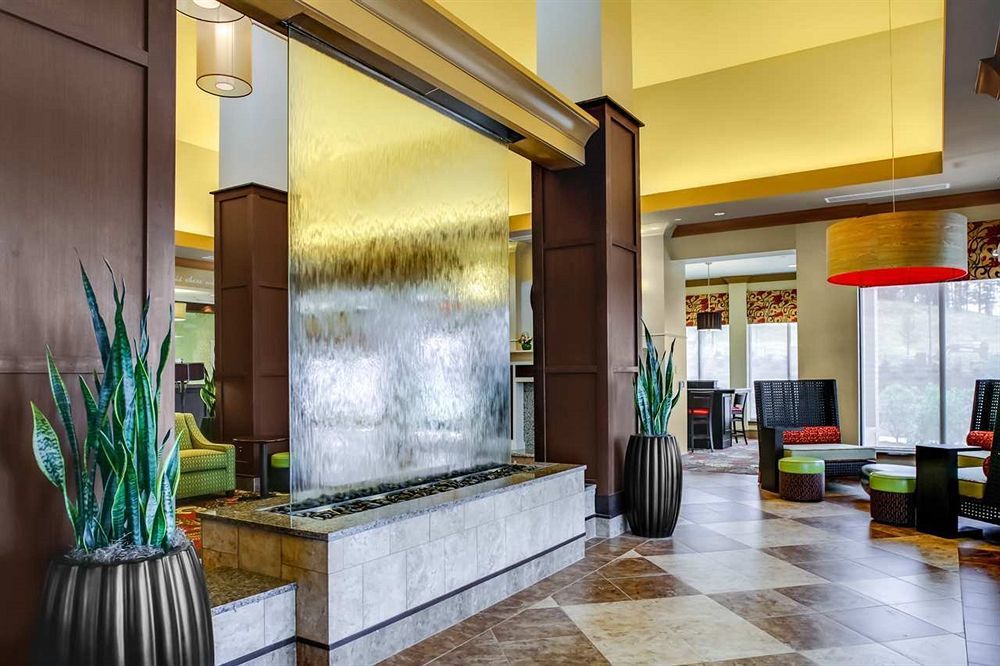 Hilton Garden Inn Уест Честър Екстериор снимка