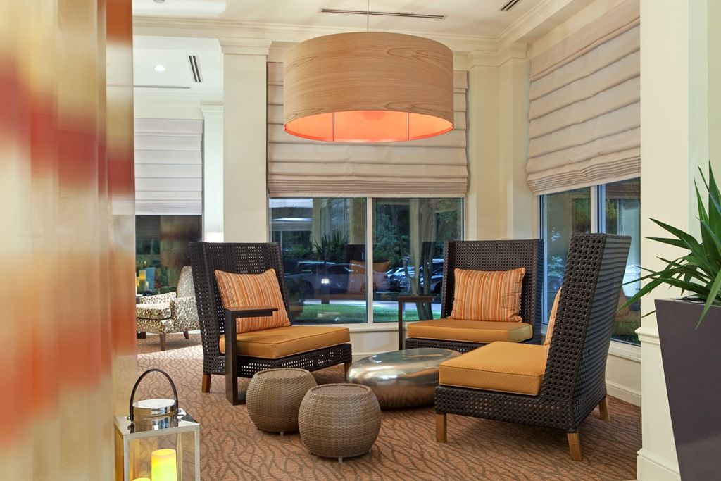 Hilton Garden Inn Уест Честър Екстериор снимка
